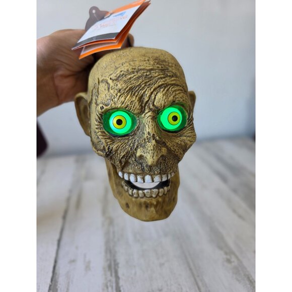 Vintage seasonal visions chattering zombie Halloween animated light up funny dec - Picture 8 of 10